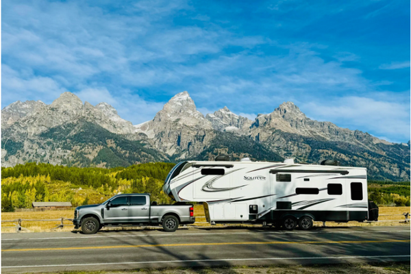 The Art of Long-Distance Towing: Stay Safe and Comfortable