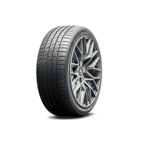 Momo Toprun M30 Europa  245/40R-18 tire