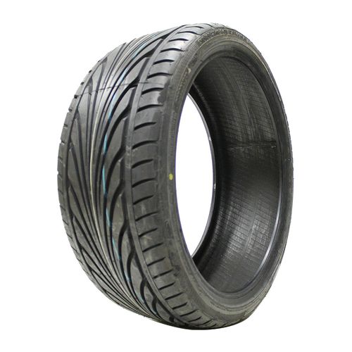 Accelera Sigma  215/35ZR-18 tire