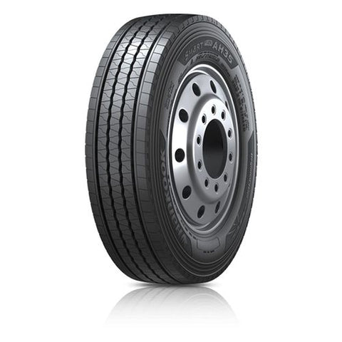 Hankook Smart Flex AH35  225/70R-19.5 tire